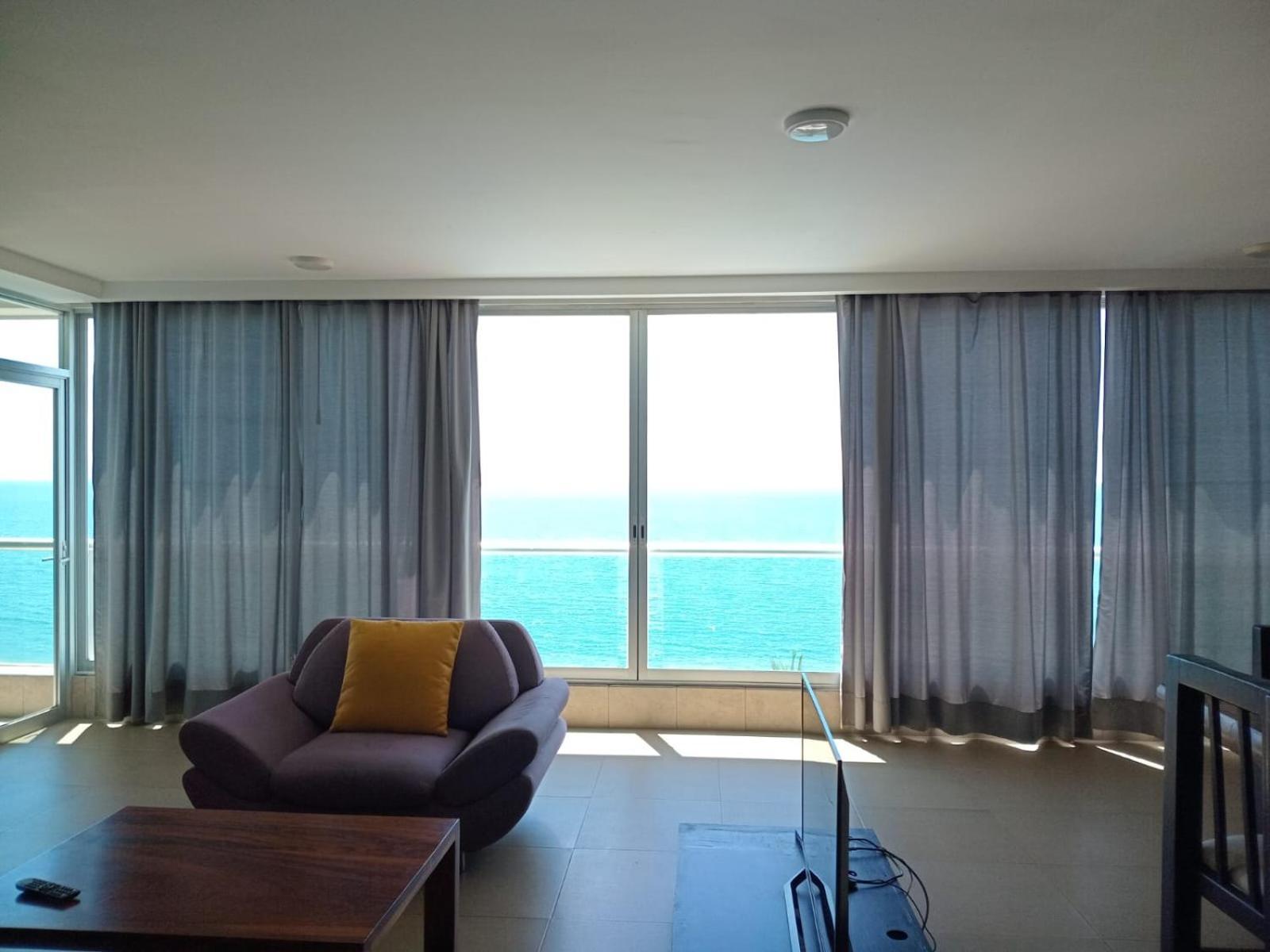 Banderas Suites 布塞里亚斯 外观 照片