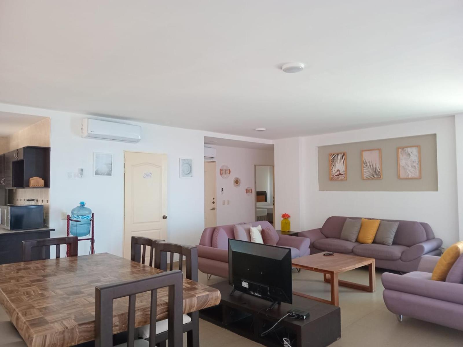 Banderas Suites 布塞里亚斯 外观 照片